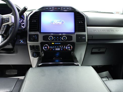 Used 2022 Ford F350 Lariat w/ Lariat Ultimate Package AWD/4WD image 18