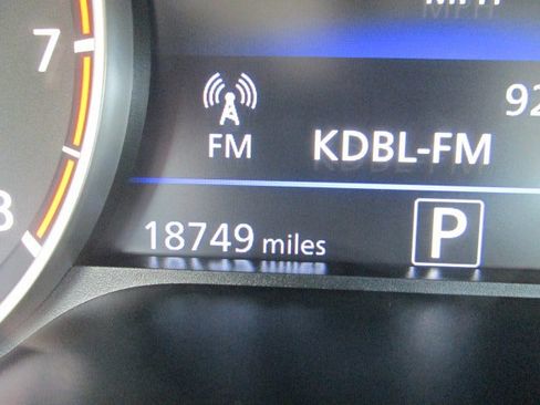 Used 2025 Nissan Altima 2.5 SV FWD image 20