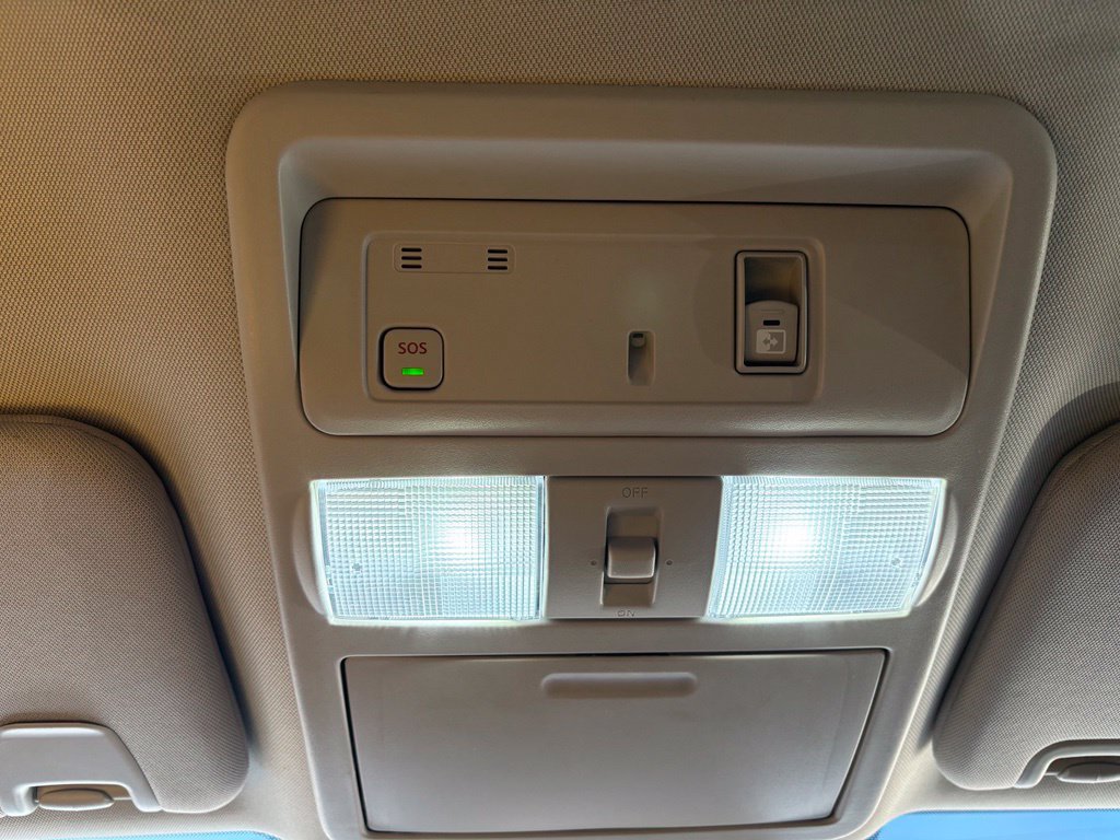 Used 2024 Nissan Titan SV w/ SV Convenience Package AWD/4WD image 45