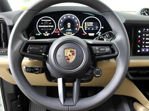 New 2026 Porsche Cayenne E-Hybrid Coupe AWD/4WD image 14