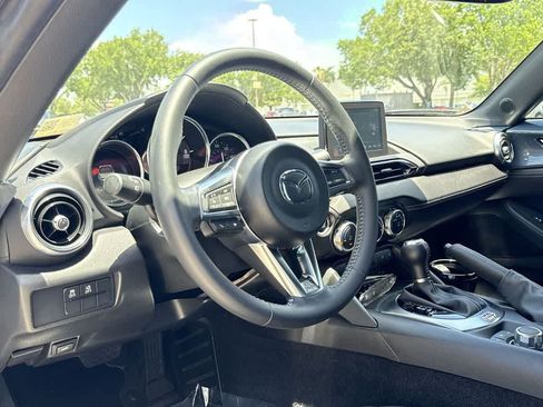 Used 2022 MAZDA MX-5 Miata Grand Touring w/ Weather Package RWD image 13