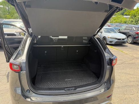 Used 2024 MAZDA CX-5 Signature AWD/4WD image 5