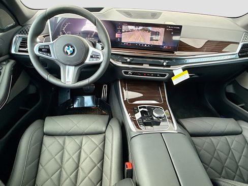 New 2026 BMW X5 xDrive40i w/ M Sport Package AWD/4WD image 16