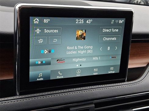 Certified 2022 Lincoln Corsair Reserve w/ Equipment Group 201A image 19