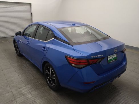 Used 2025 Nissan Sentra SV FWD image 5
