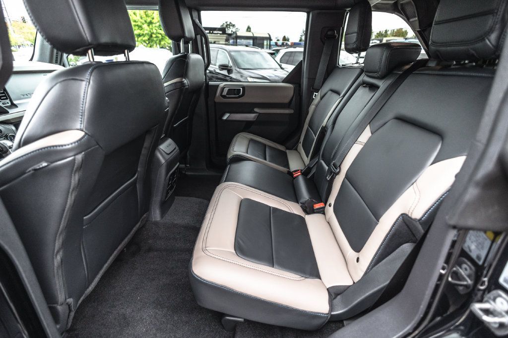 Used 2022 Ford Bronco Wildtrak AWD/4WD image 25