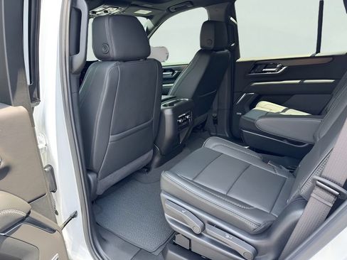 New 2026 GMC Yukon Denali w/ Sun & Power Step Package RWD image 17