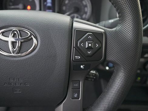 Certified 2023 Toyota Tacoma TRD Off-Road image 26