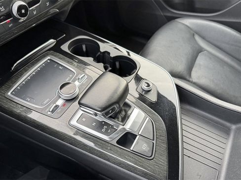 Used 2017 Audi Q7 2.0T Premium Plus w/ Premium Plus Package image 27