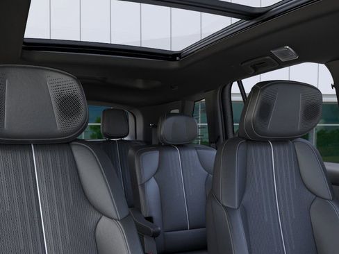 New 2026 Cadillac Vistiq Luxury image 24