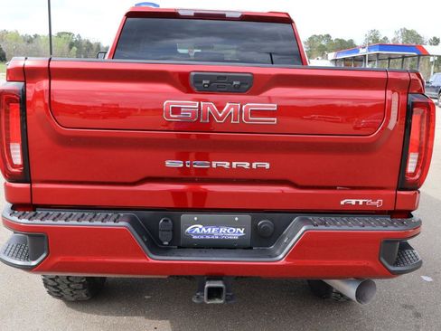 Used 2022 GMC Sierra 2500 AT4 image 8