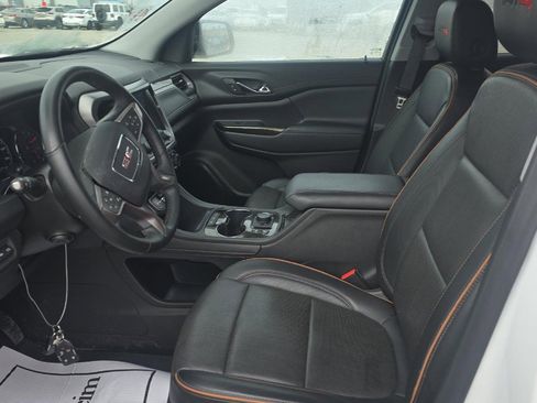 Used 2023 GMC Acadia AT4 w/ Technology Package AWD/4WD image 5