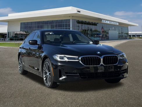 Certified 2023 BMW 530e 530e iPerformance w/ Convenience Package image 2