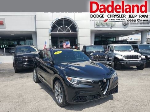 Used 2018 Alfa Romeo Stelvio Ti Sport image 1
