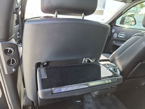 Used 2020 Rolls-Royce Ghost image 25