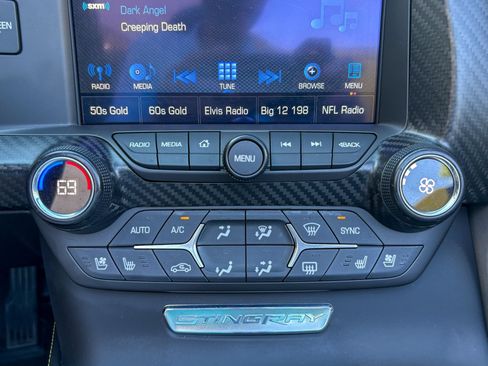 Used 2018 Chevrolet Corvette Stingray Convertible RWD image 37