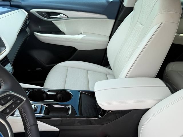 Used 2024 Buick Envision Avenir AWD/4WD image 14