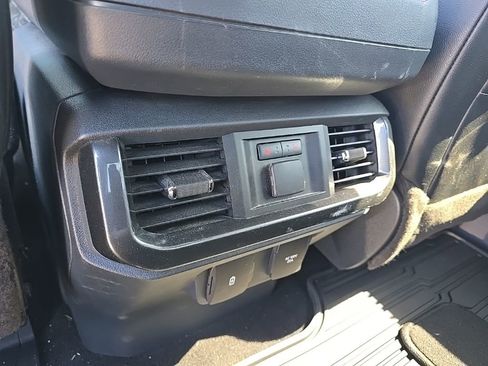 Used 2023 Ford F150 Lariat w/ Equipment Group 502A High AWD/4WD image 15