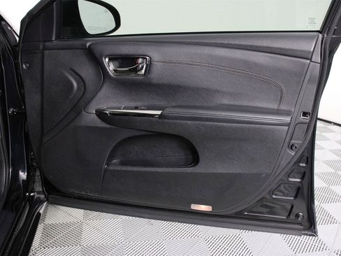 Used 2017 Toyota Avalon Touring image 20