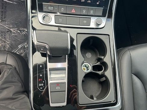Used 2024 Audi Q7 3.0T Premium Plus image 22