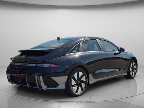Used 2024 Hyundai Ioniq 6 SE image 6