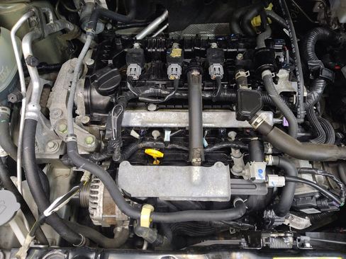 Used 2023 Nissan Versa SV FWD image 30
