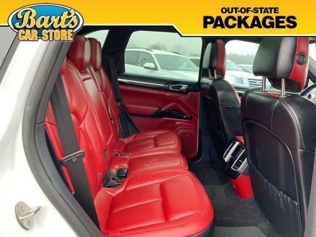 Used 2017 Porsche Cayenne Platinum Edition AWD/4WD image 11