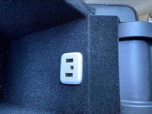 Used 2018 Cadillac XT5 FWD image 26