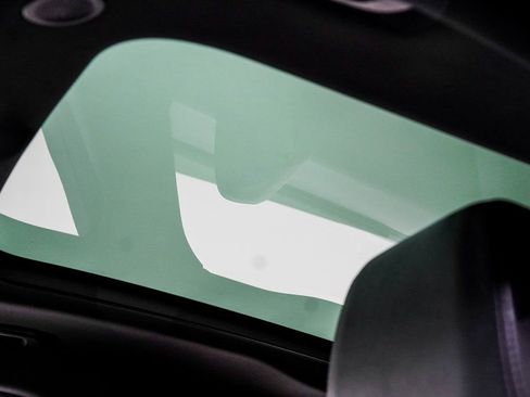 Used 2025 Land Rover Range Rover Velar Dynamic SE image 41