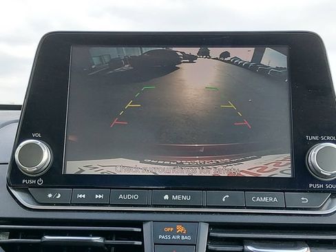 Certified 2025 Nissan Altima 2.5 SV FWD image 20