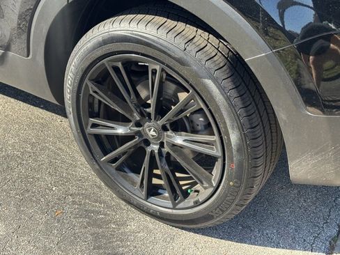 Certified 2022 Kia Telluride EX w/ EX Premium Package image 9