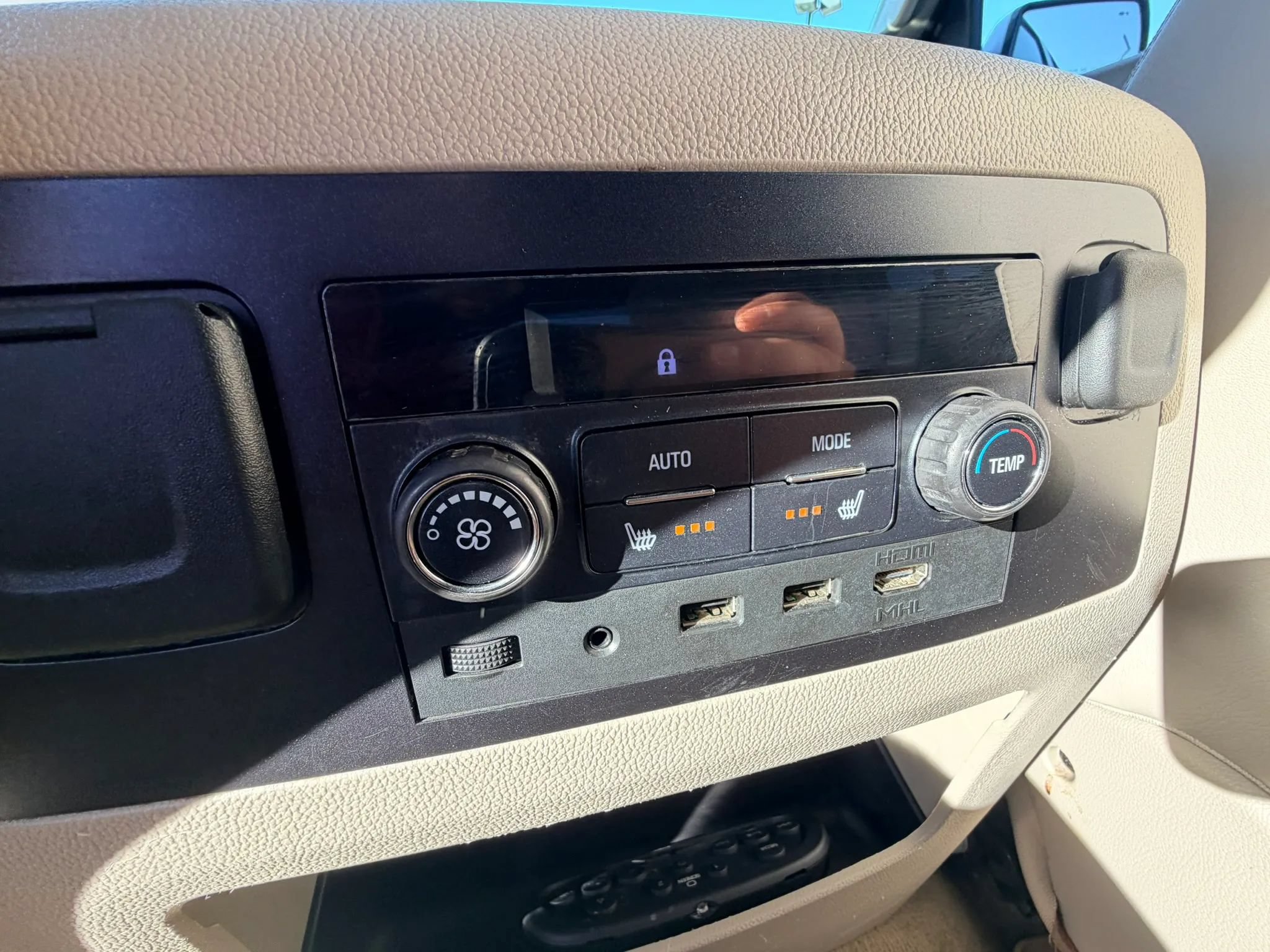 Used 2017 GMC Yukon Denali w/ Open Road Package AWD/4WD image 23