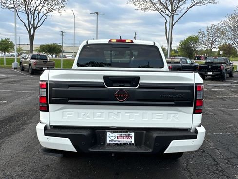 New 2026 Nissan Frontier PRO-4X w/ Tow Package AWD/4WD image 5