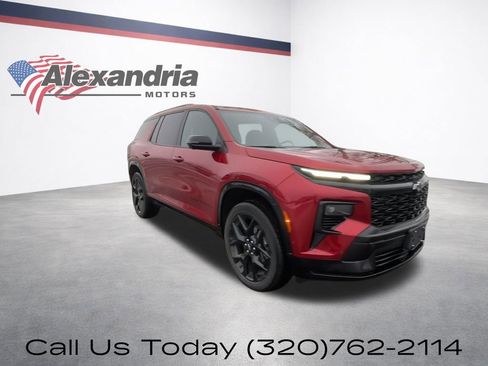 Certified 2024 Chevrolet Traverse RS w/ LPO, Floor Liner Package image 9