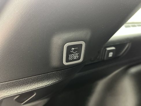 Used 2023 Jeep Grand Cherokee Altitude AWD/4WD image 30