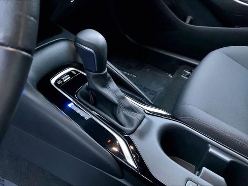Used 2024 Toyota Corolla SE image 15