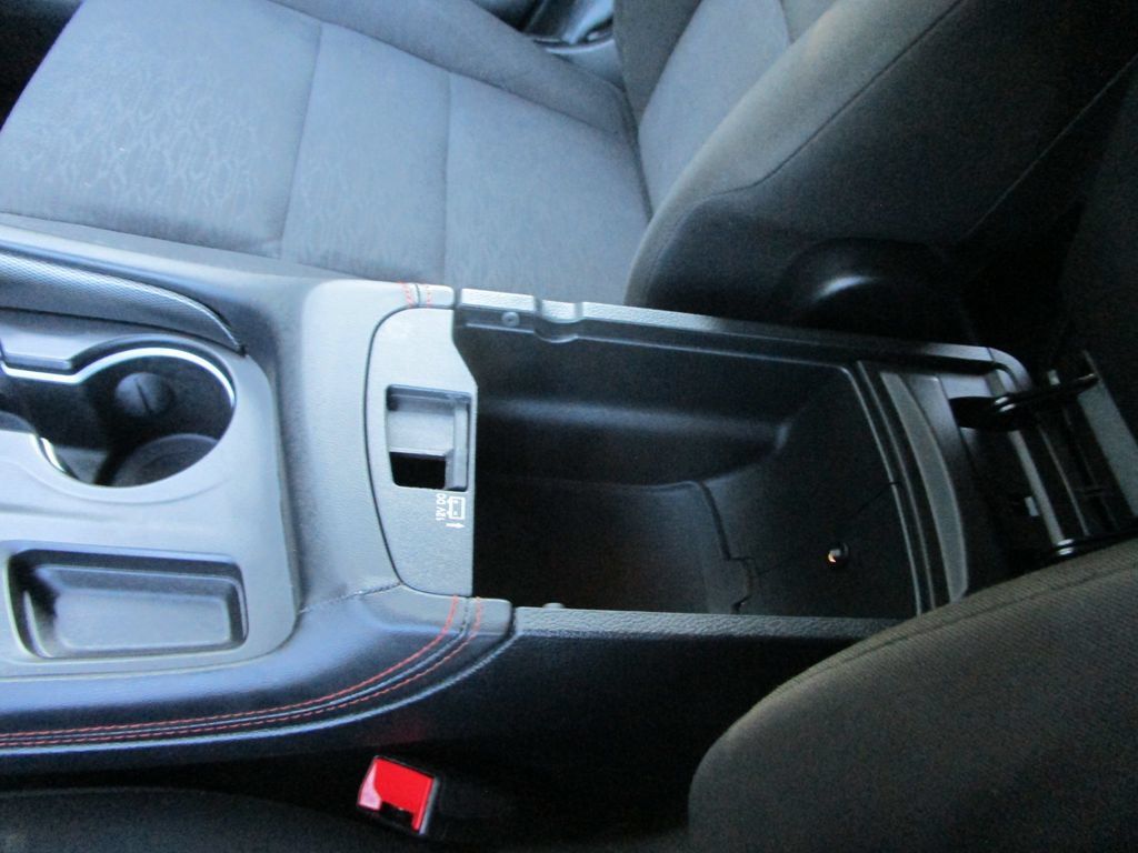 Used 2025 Dodge Durango GT AWD/4WD image 37