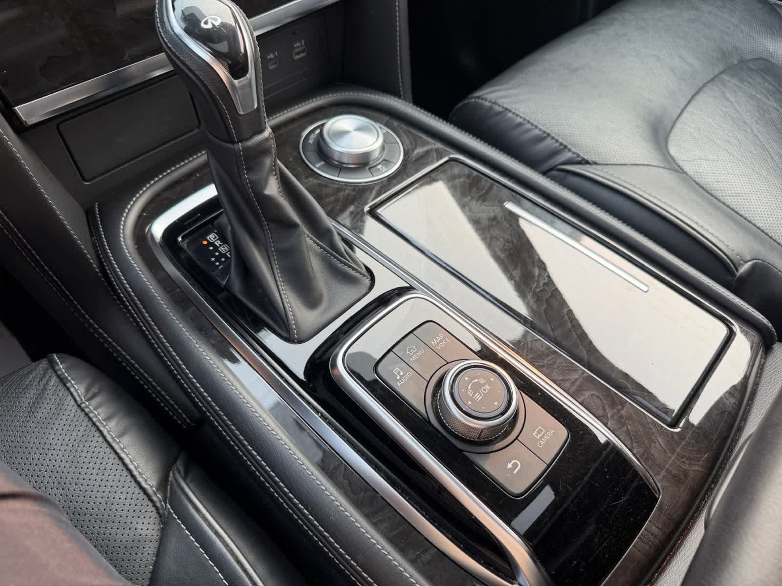 Used 2024 INFINITI QX80 Luxe AWD/4WD image 25