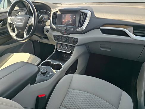 Used 2021 GMC Terrain SLE w/ Driver Convenience Package FWD image 15
