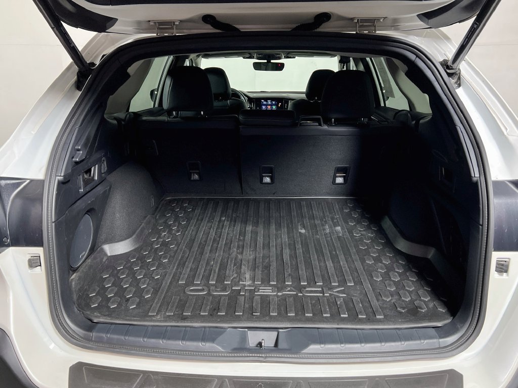 Used 2024 Subaru Outback Onyx Edition XT AWD/4WD image 22