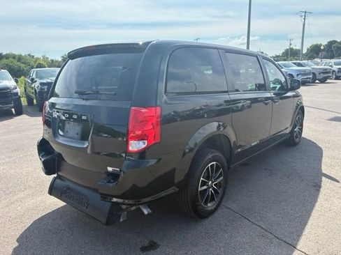 Used 2018 Dodge Grand Caravan SXT w/ Driver Convenience Group FWD image 7