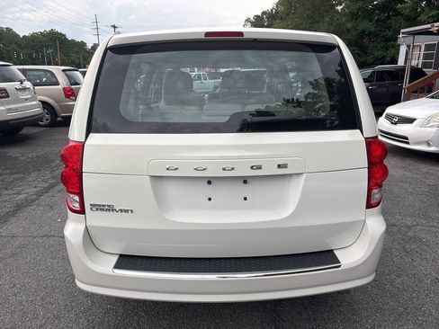 Used 2013 Dodge Grand Caravan American Value Package FWD image 12