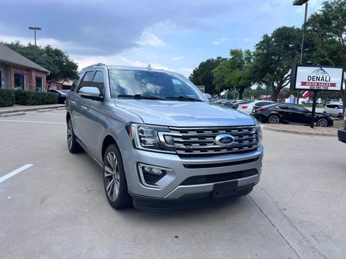 Used 2021 Ford Expedition Limited RWD image 2