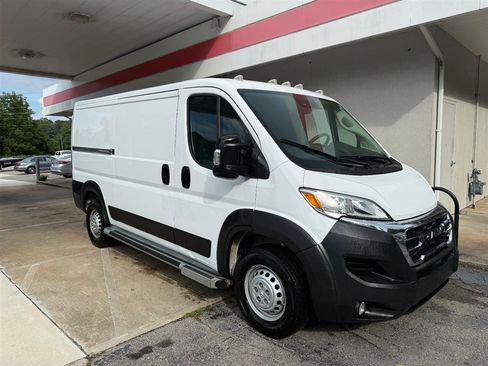 Used 2025 RAM ProMaster 2500 w/ U-Haul Equipment Group FWD image 1