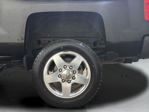 Used 2015 Chevrolet Silverado 2500 LTZ w/ Duramax Plus Package image 37