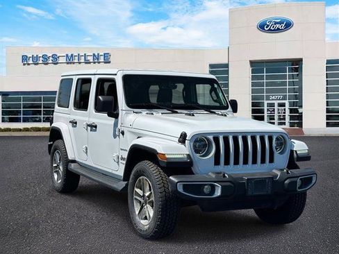 Used 2022 Jeep Wrangler Unlimited Sahara w/ LED Lighting Group AWD/4WD image 1