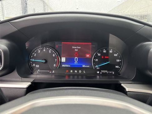 Used 2022 Ford Explorer XLT w/ Equipment Group 202A image 10