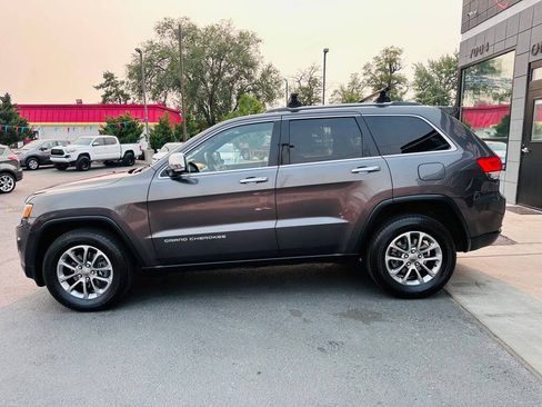 Used 2015 Jeep Grand Cherokee Limited w/ Luxury Group II AWD/4WD image 4