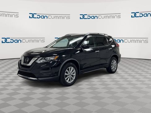 Used 2018 Nissan Rogue SV AWD/4WD image 4
