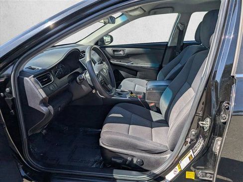 Used 2015 Toyota Camry LE FWD image 14